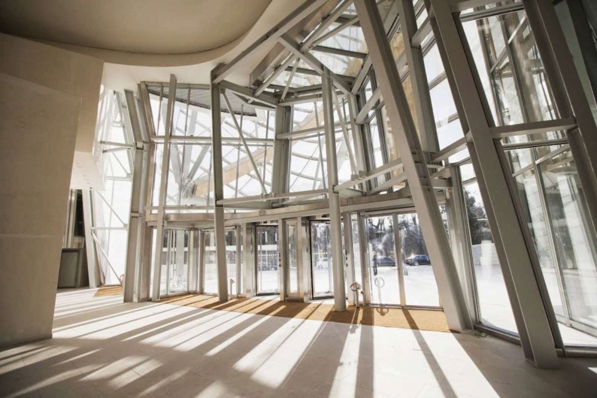 As a Museum, Frank Gehry's Fondation Louis Vuitton in Paris Disappoints